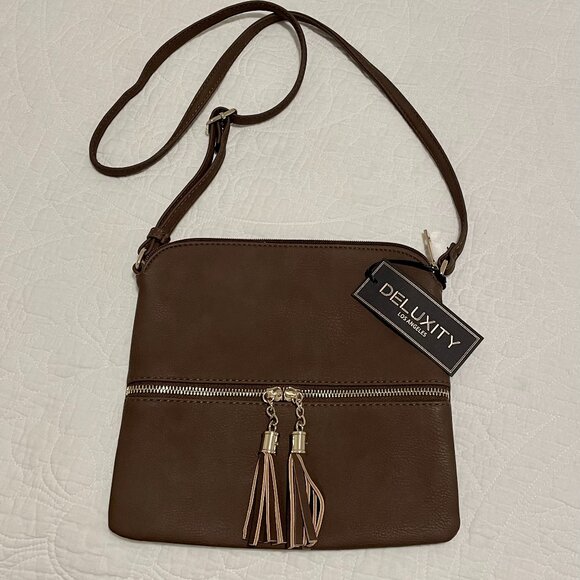 NWT Deluxity Leather Crossbody Bag - Picture 1 of 5
